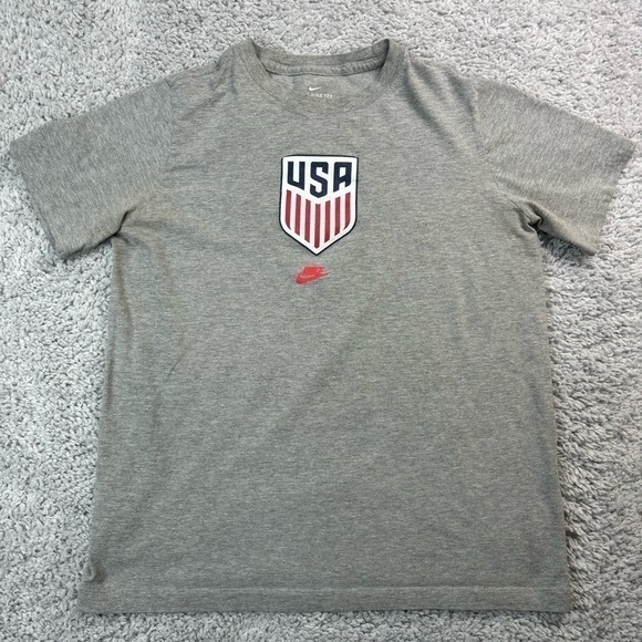 Nike Shirt Boys XL Tee Graphic Short Sleeve Crewneck USA Patriotic American - Picture 1 of 4